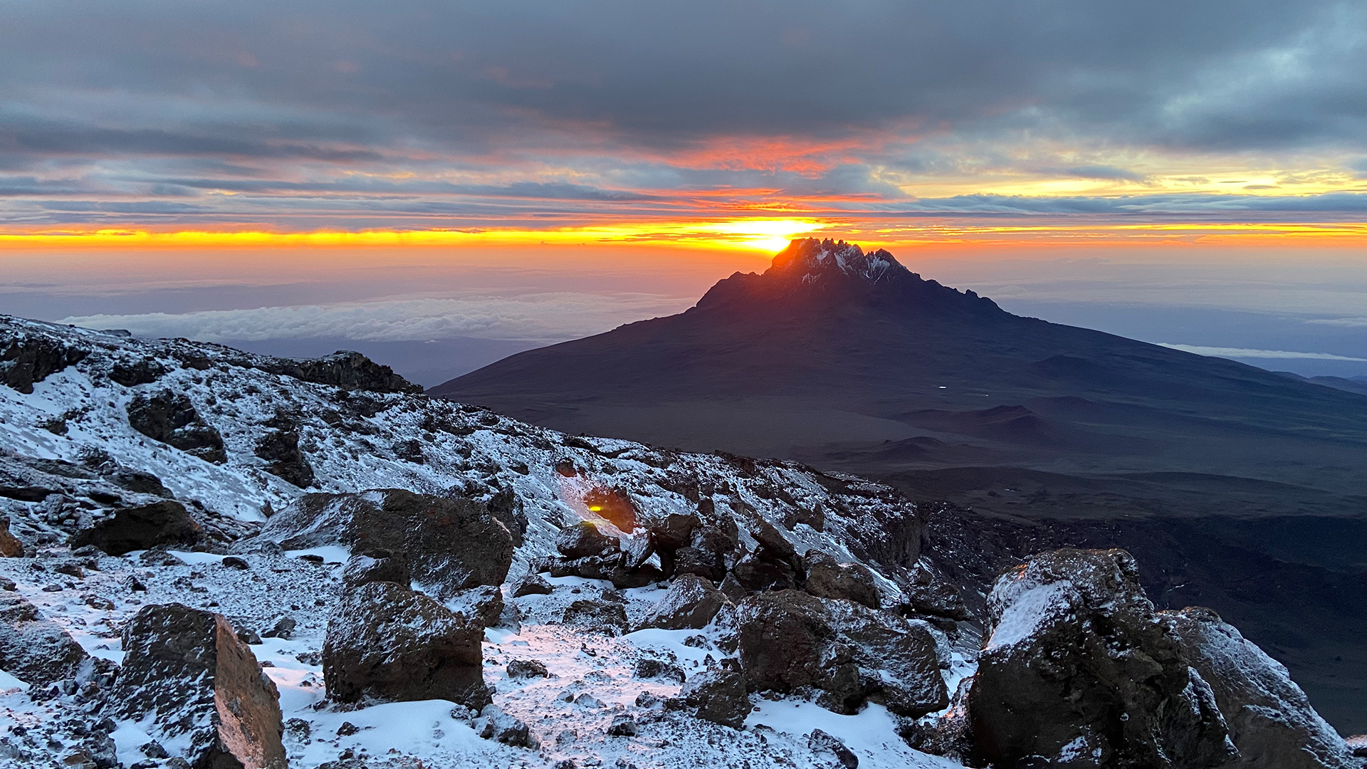 This Retired Police Chief Trained to Hike Mt. Kilimanjaro With Oura